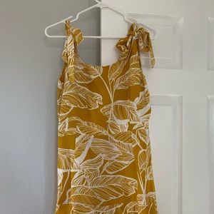 YELLOW SUMMER DRESS SIZE L